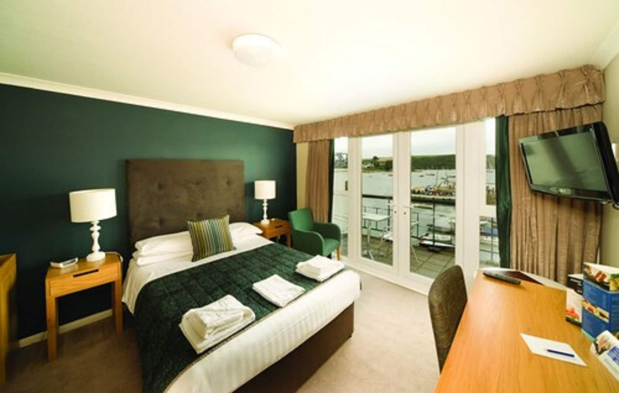 Ship And Castle Hotel Saint Mawes Exterior foto